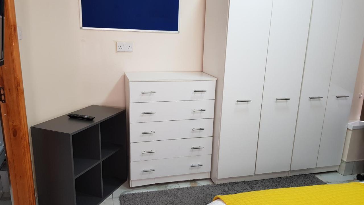 Double Ensuite Rooms Near City Centre Birmingham Exterior photo