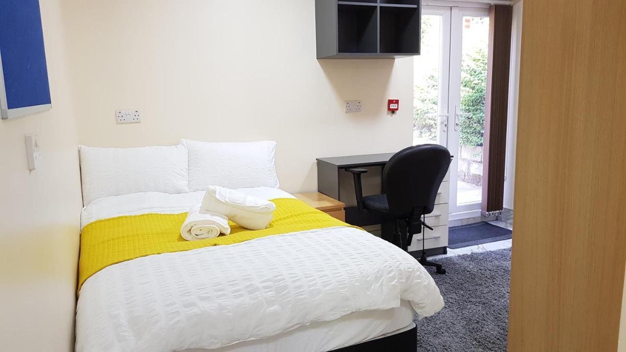 Double Ensuite Rooms Near City Centre Birmingham Exterior photo