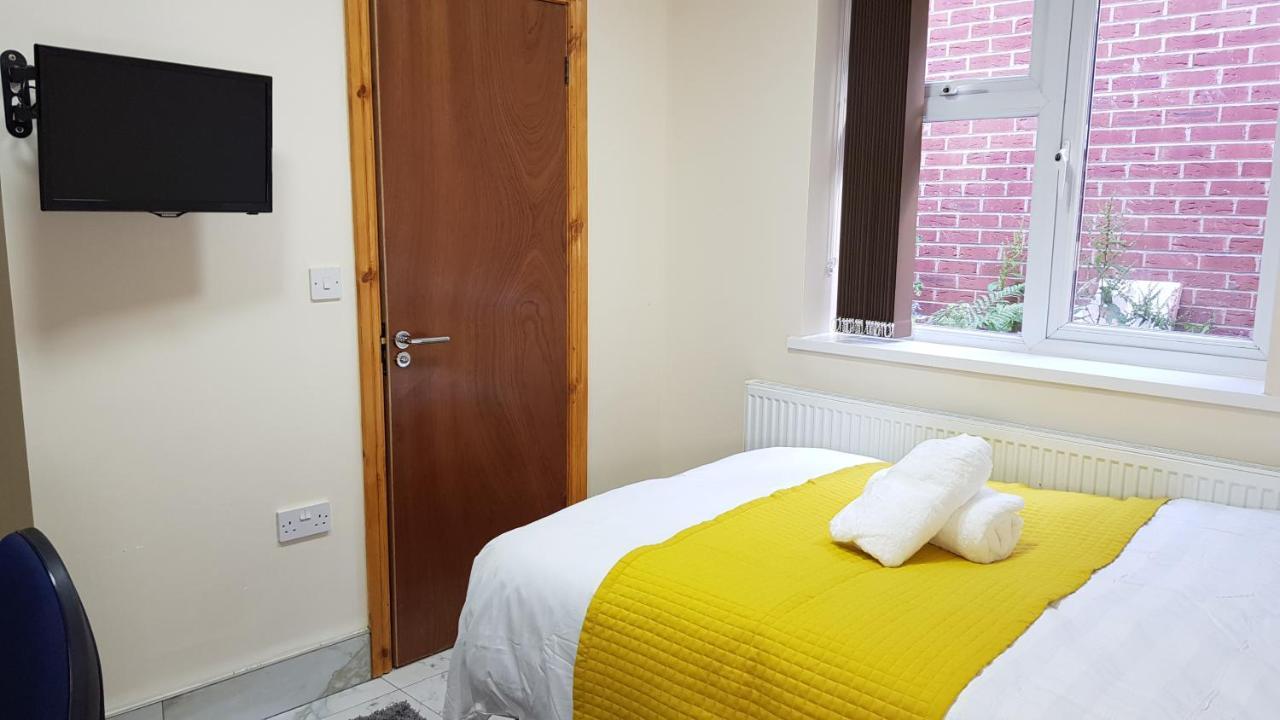 Double Ensuite Rooms Near City Centre Birmingham Exterior photo