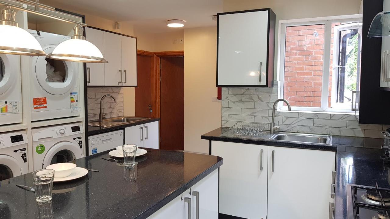 Double Ensuite Rooms Near City Centre Birmingham Exterior photo